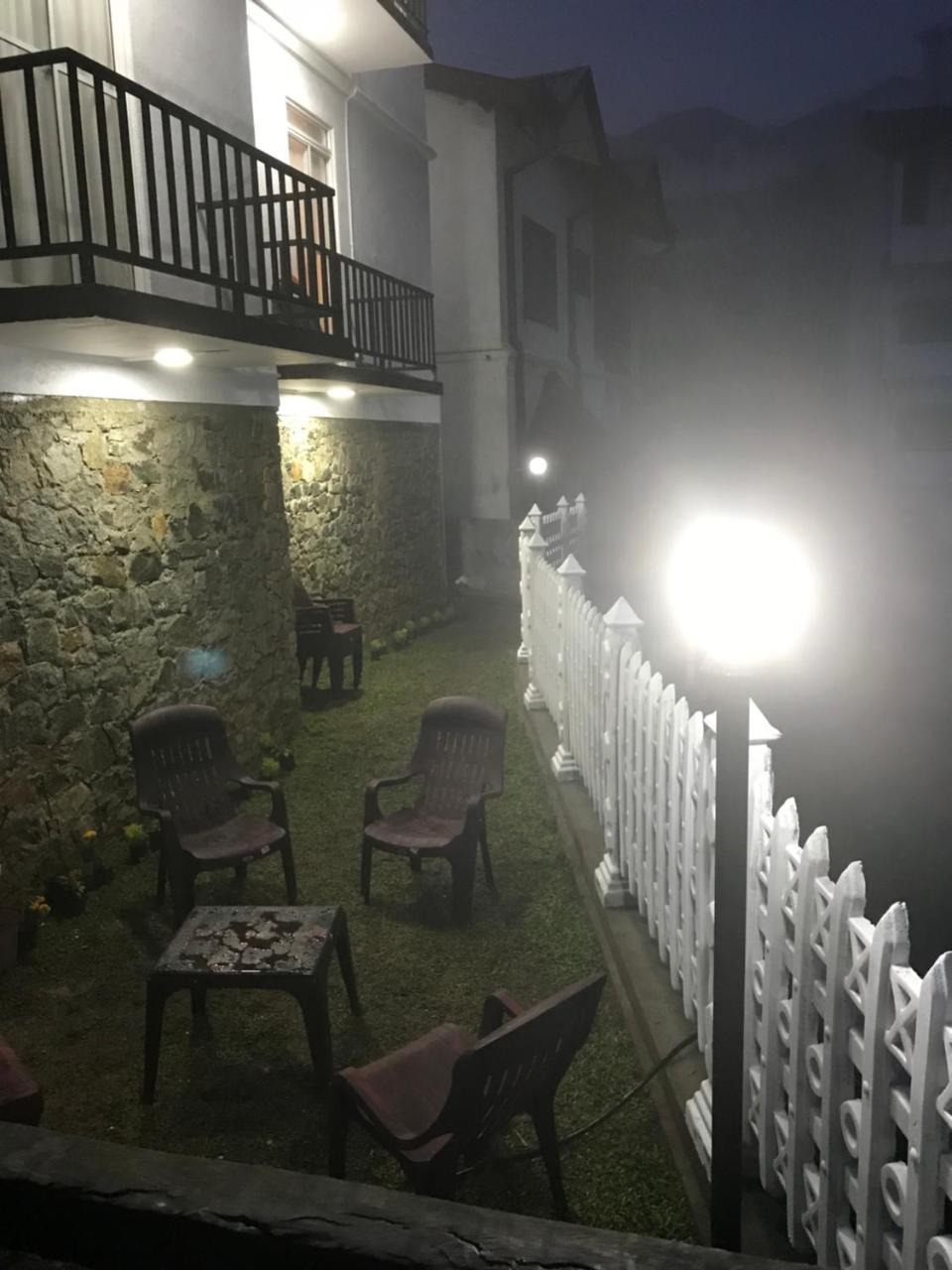 Regal Rose Luxury Holiday Apartments 누와라 엘리야 외부 사진